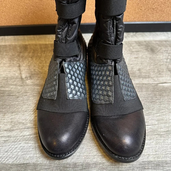 Daniella Lehavi Shoes for Women | The RealReal Daniella Lehavi Designer Boots Black Leather & Silver Honeycomb EU 37 / US 7